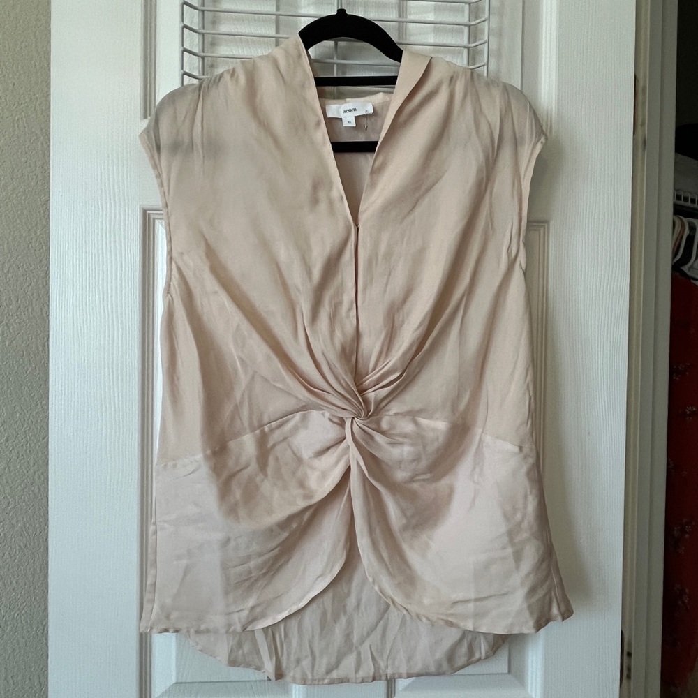 Aeom shirt size XL